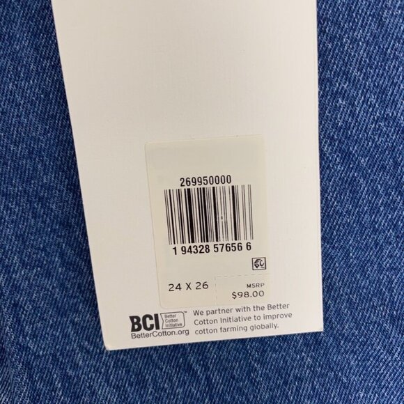 Levis Wedgie High Waist Crop Straight Leg Jeans - Picture 7 of 11